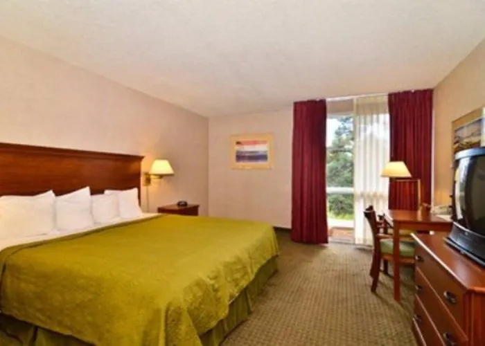Aiden By Western Hotel 3*