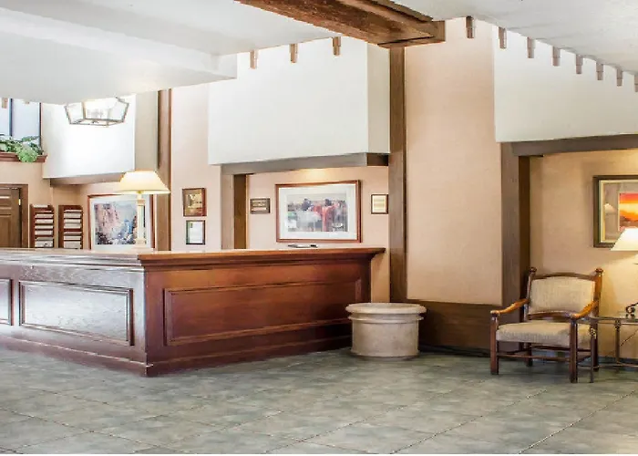 Aiden By Western Hotel 3*